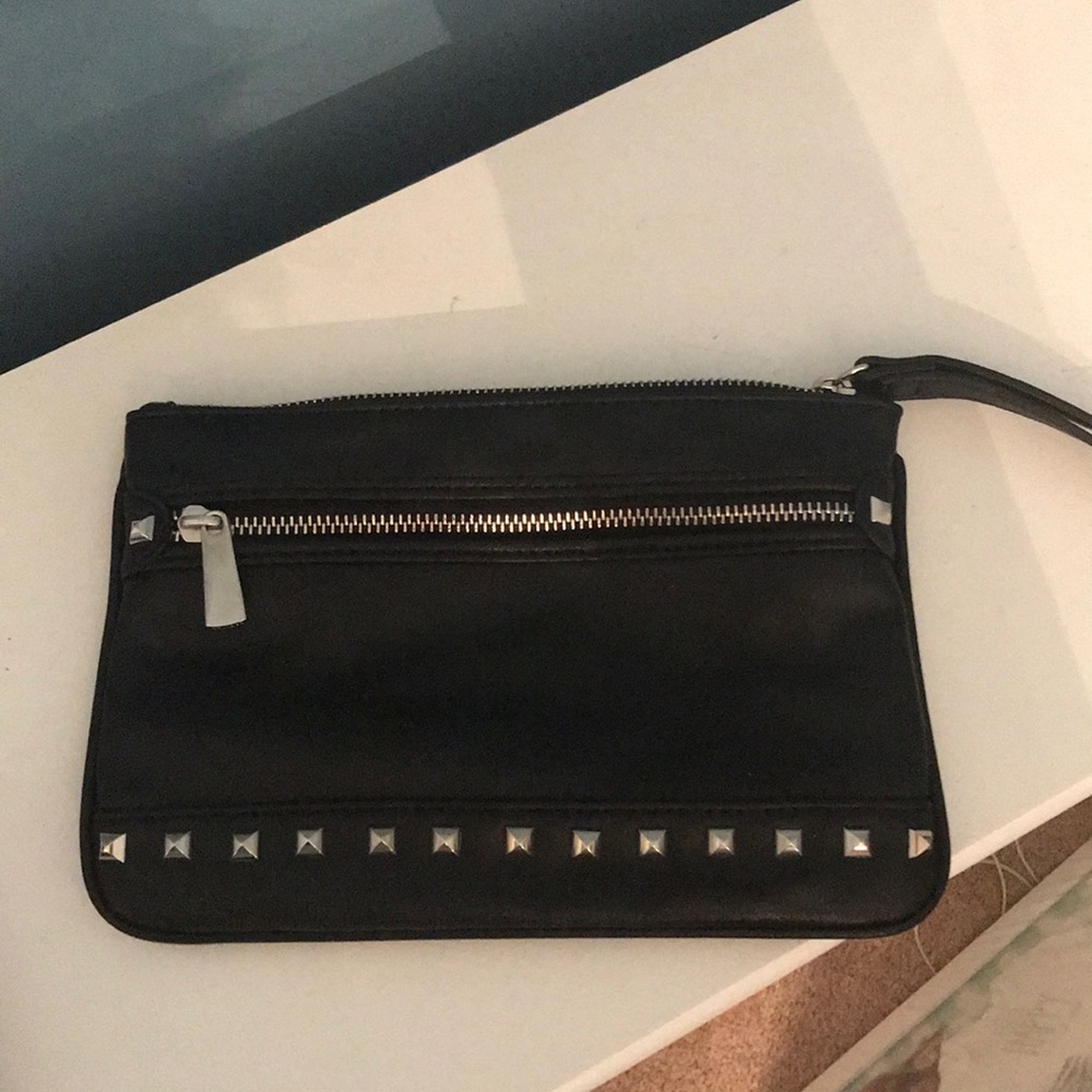 EUC black Express wristlet